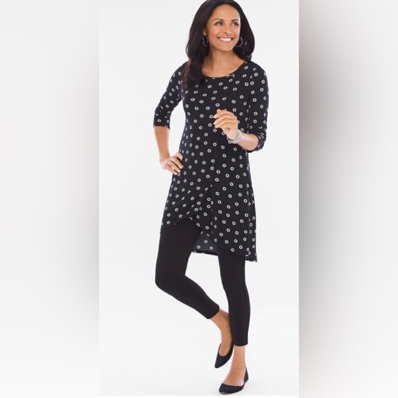 Chicos Circle Grommet Dot Print Asymmetrical High Low Tunic Shirt - Picture 2 of 14